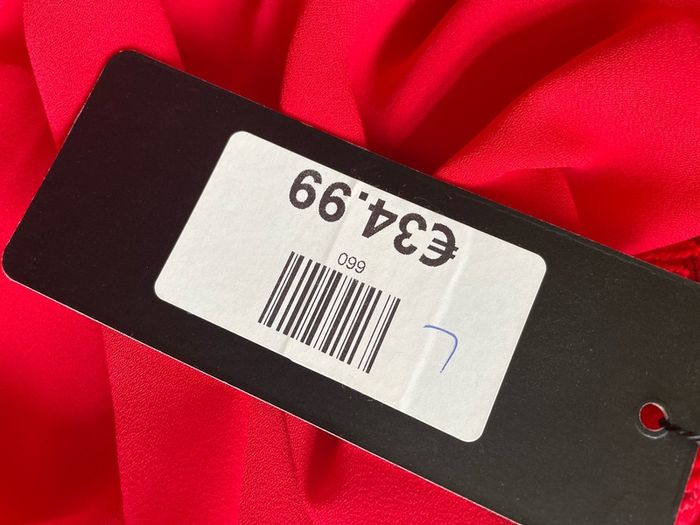 Unika red top size 12 - New
