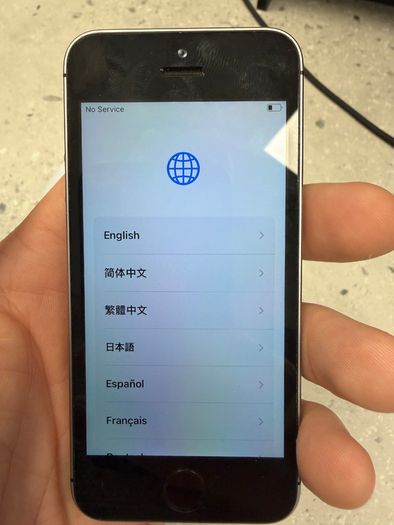 iPhone SE - A1723