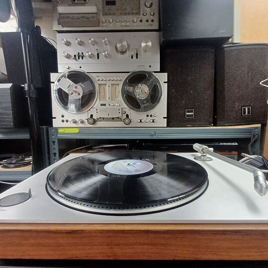 Hifi Gold Bang and olufsen Beogram 2000 with MMC4 Stylus