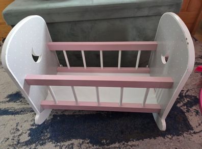 Dolls Crib