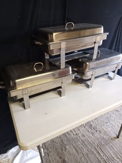 Chafing catering dishes. X3