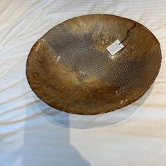 Gold decorative bowl