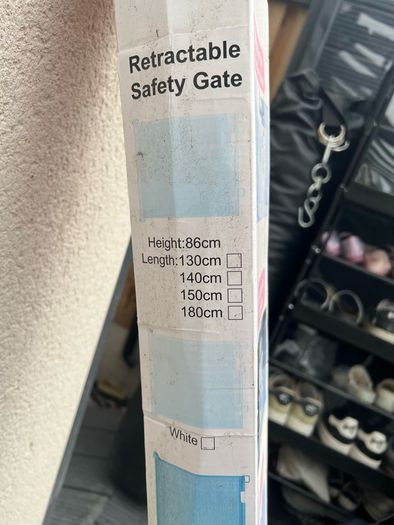 Retractable Baby Gate extend to 180cm