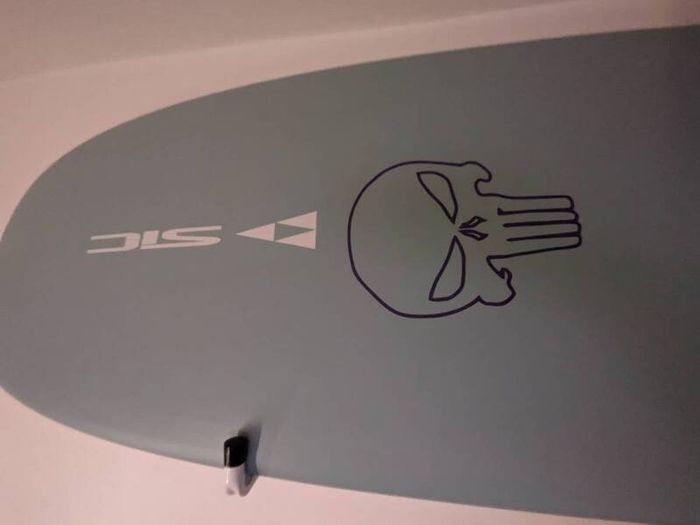Surf board