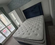 queen size bed