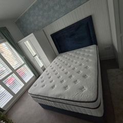 queen size bed