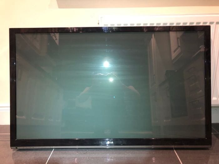 LG plasma TV (broken)