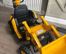 Ride On Electric Digger / JCB