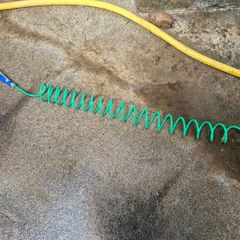 Teat spray unit with 3 spray hoses