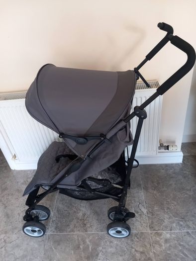 Cygnet baby's buggie with rain cover