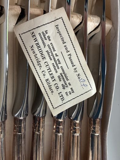 Vintage Newbridge Silverwear 6 piece knife set (Kings Pattern)