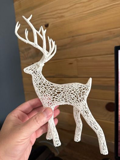Voronoi Holiday Christmas Deer