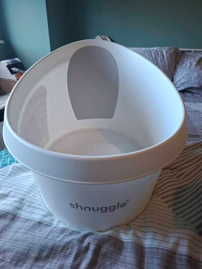 shnuggle bath