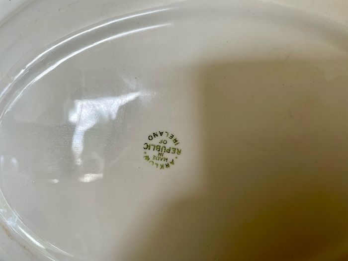 Arklow Pottery Ireland Farmhouse Kitchen Display Platter Pale Yellow 1960s