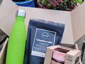 SoleCup Gift Set - Pink Travel Mug, Columbian Coffee and Green Bottle