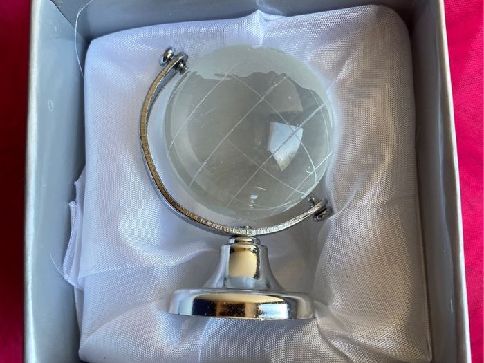 Glass globe paper weight x2 one gold & silver