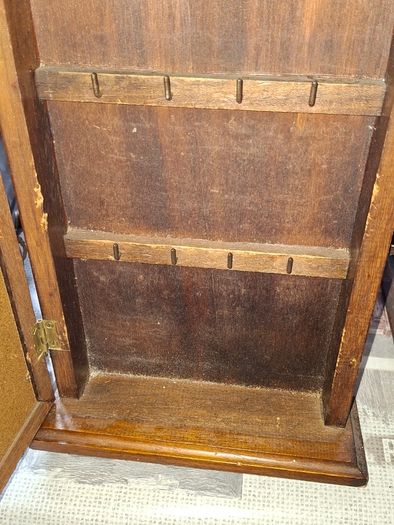 Beautiful Old Floral Wooden Wall Mounted Cabinet Key Holder, Postage Available or Collection, Lots more Coins, Notes, Antiques and Collectables including Oil Lamps in my other ads