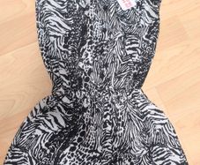 Kids playsuit 3-4 years BNWT