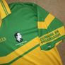 FREE POST Pearses GAA (L) Belfast Cumann Na Phiarsaigh  GAA Shirt Jersey O'Neills Gaelic Football Hurling Vintage Retro Padraig Pearse Easter Rising 1916 Image 3