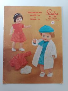 Knitting Pattern - 12 & 14 inch Doll Clothes - Sirdar 7750