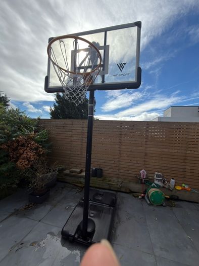 10 foot basketball hoop