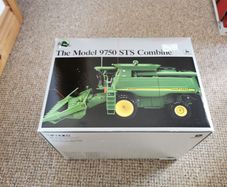 ERTL Precision II John Deere 9750 1/32 Combine Harvester Replica