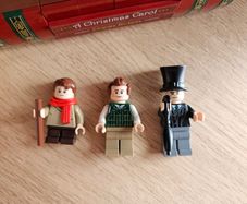 lego minifigures lot, set 40410 charles dickens tribute