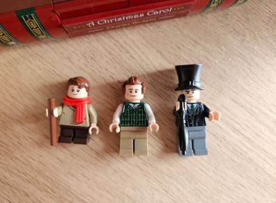 lego minifigures lot, set 40410 charles dickens tribute