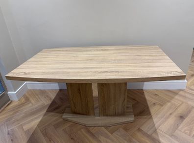 Oak veneer dining table
