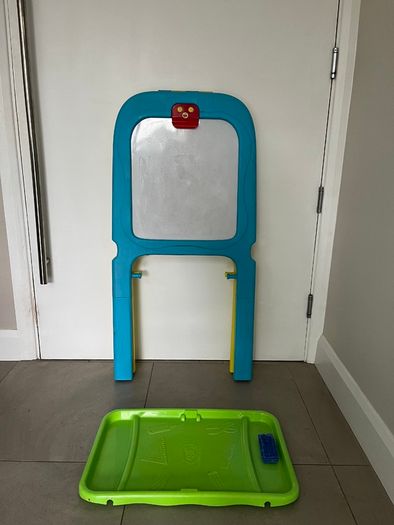 Art Easel - magnetic board and blackboard