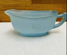 pyrex gravy boat