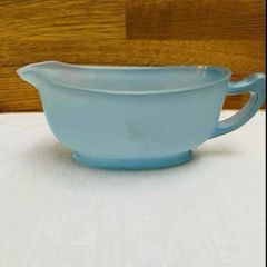 pyrex gravy boat