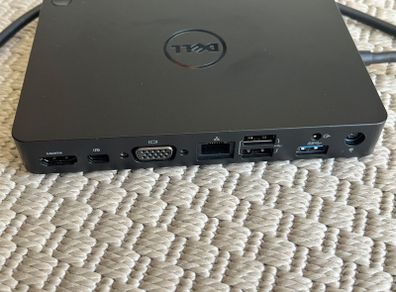 Dell WD15 docking station and 130W power supply