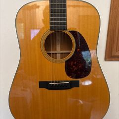 Martin D-18 2015