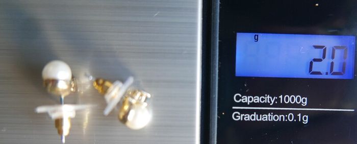 Vintage Pearl & Topaz Stud Earrings in 9ct Yellow Gold Plated