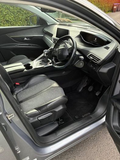 Peugeot 5008 7 seater
