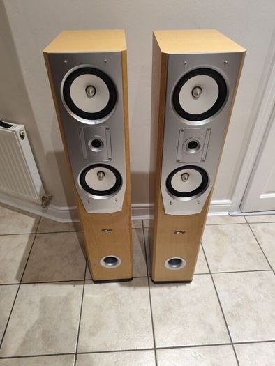 M-audio 100 Watts Floor Standing  Front Speakers with 8inch Subwoofer