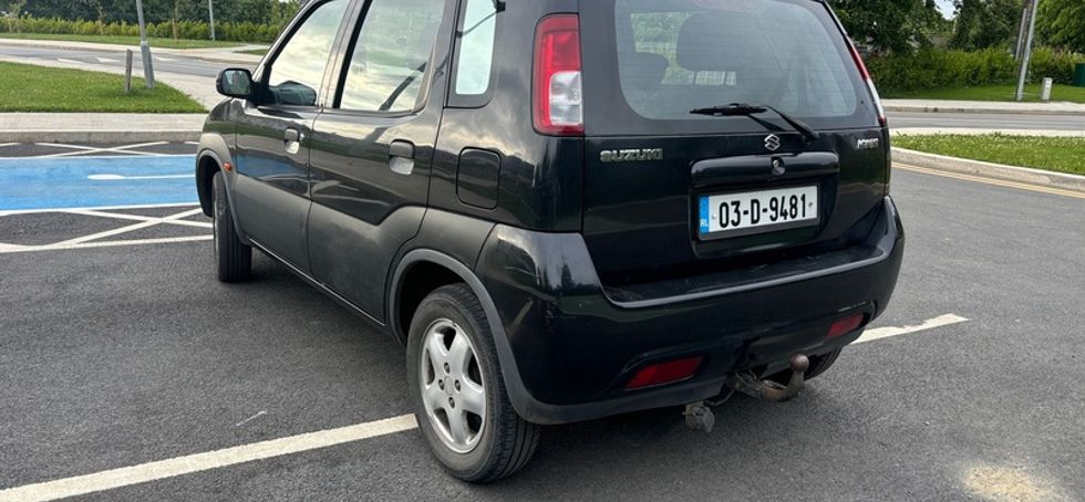 2003 Suzuki Ignis