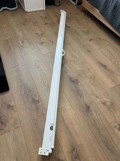 92 inch Pull Down Projector Screen