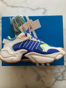 New Womens Exclusive Adidas Originals Magmur UK6