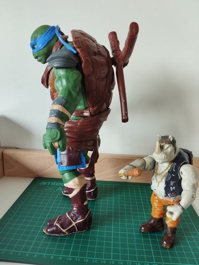 Teenage Mutant Ninja Turtles Action Figures  Leonardo (2014) & Rocksteady (2015)