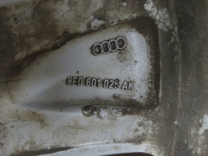 AUDI - Alloy Wheel