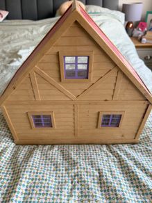 Sylvanian families cottage