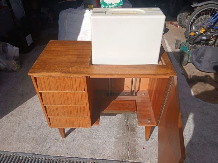 Sewing machine