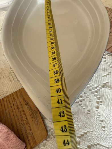 Stoneware Baking Dish in the Shape of a Boat