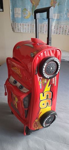 kids suitcase