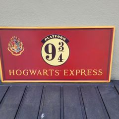 Harry Potter Hogwarts sign