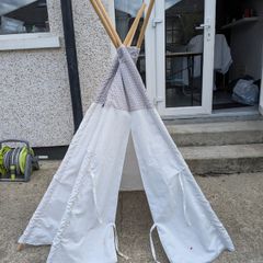 Teepee tent