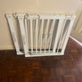 child safety gate/stair gate Image 3