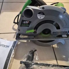 Evolution Fury Circular Saw 185mm  Like New, boxed